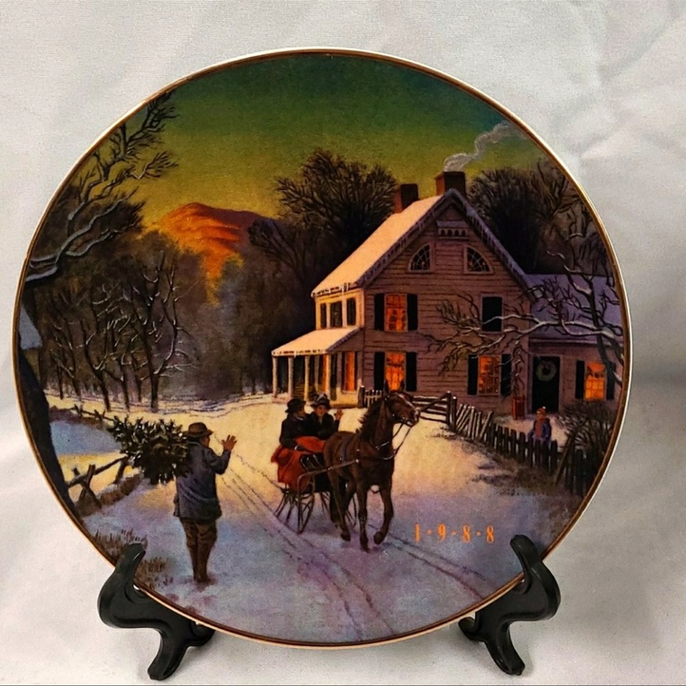 Avon Home for the Holidays Christmas Plate 1988